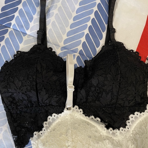 Lace Bralette Set - Picture 2 of 3